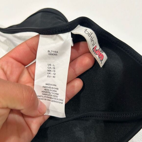 The BikiniโLab Black Twist Front Bikini Top | NWOT | Size L - Picture 3 of 3
